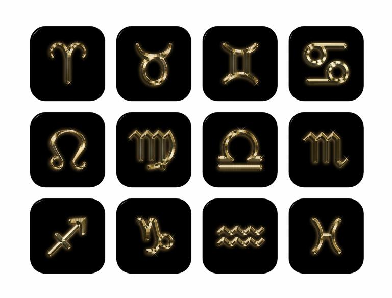 水瓶男迷得死死的星座女,水瓶男会对他喜欢的女生搞暧昧么?