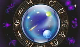 1993年属鸡的姻缘，93属鸡一生有几次婚姻